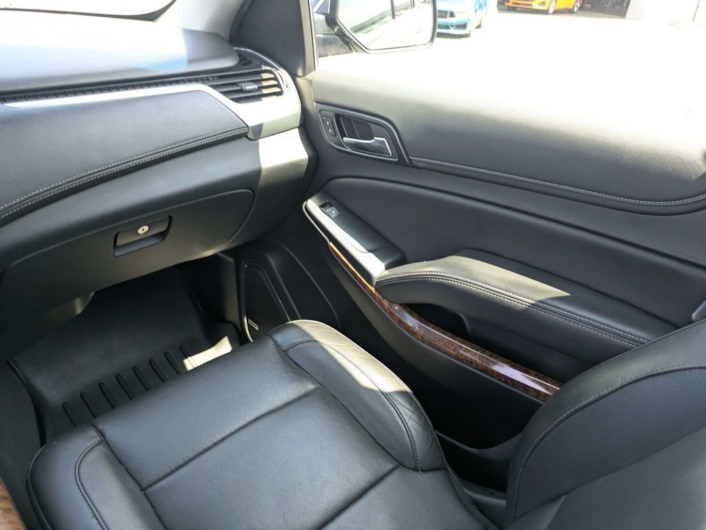 Used 2020 Chevrolet Tahoe Premier w/ Max Trailering Package AWD/4WD image 21