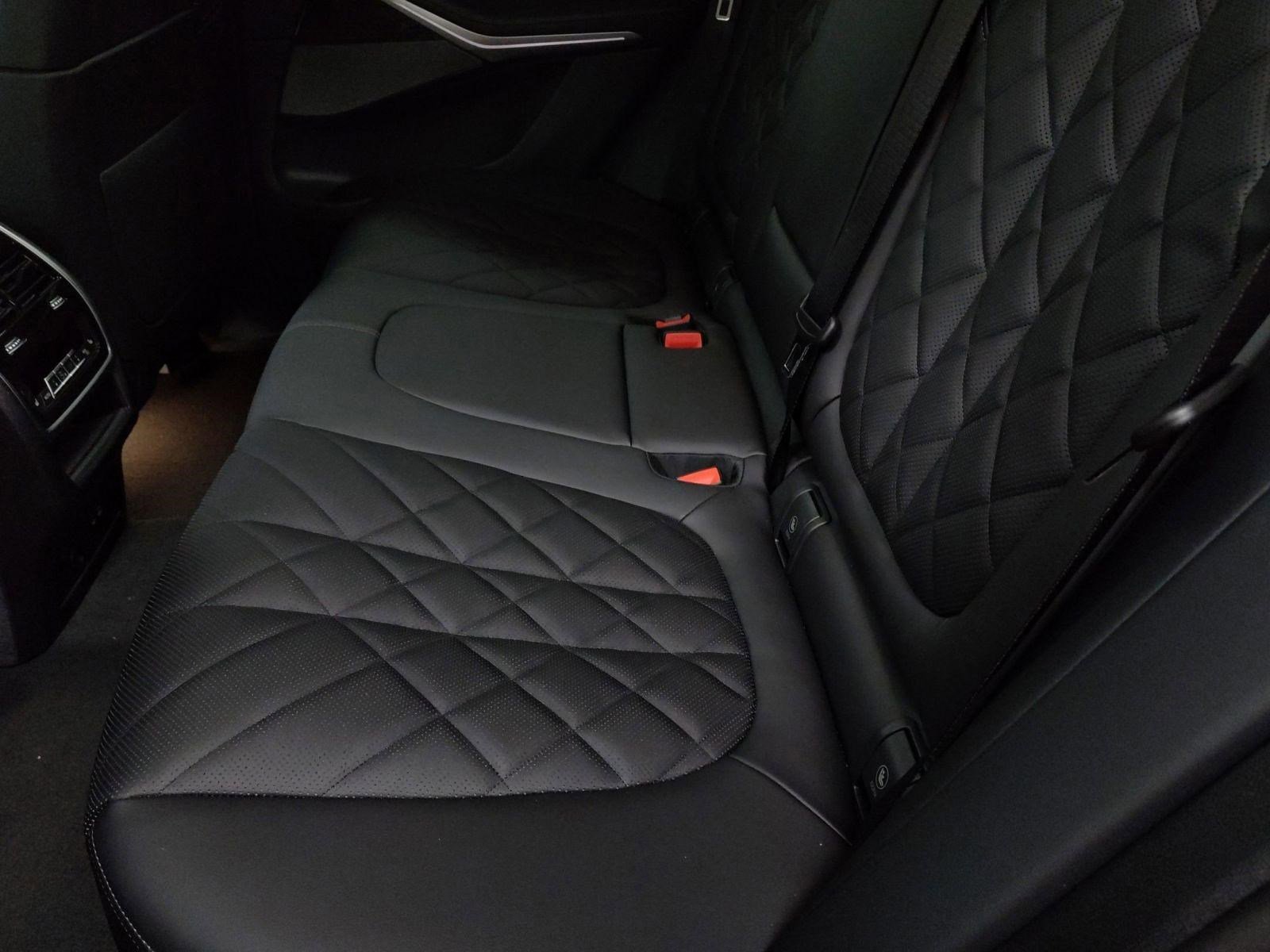 New 2026 BMW X5 xDrive50e w/ Climate Comfort Package image 24