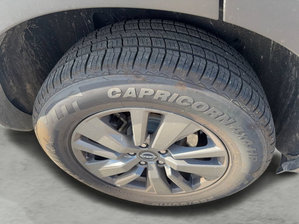 Used 2024 Nissan Pathfinder SV AWD/4WD image 9
