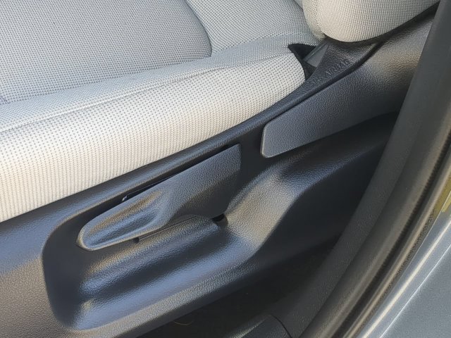 Certified 2025 Toyota Corolla Cross L FWD image 21