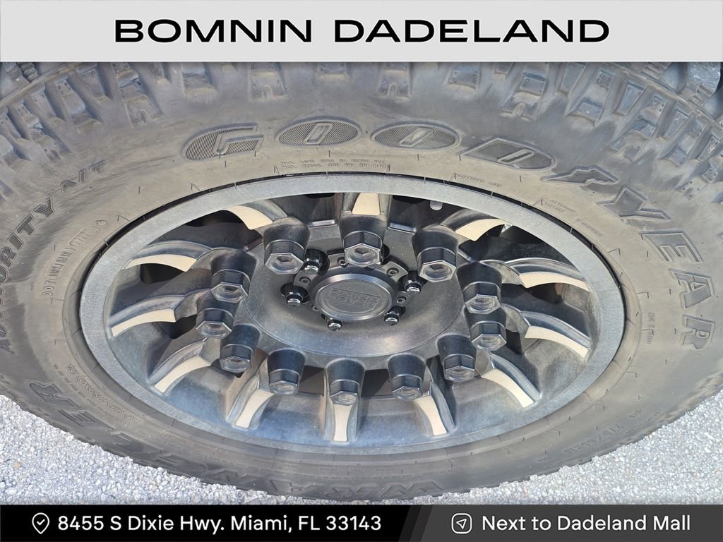 Used 2018 Chevrolet Colorado ZR2 image 15