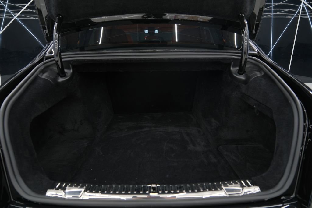 Used 2025 Rolls-Royce Phantom Sedan image 47