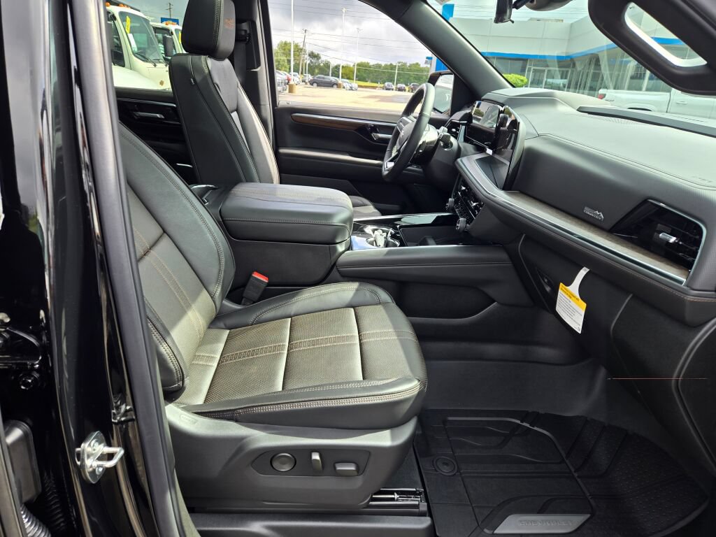 New 2026 Chevrolet Tahoe High Country AWD/4WD image 4