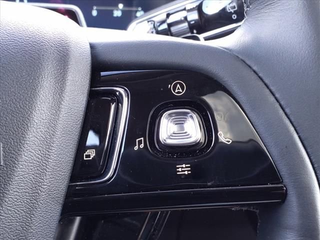 Used 2023 Lincoln Corsair Reserve w/ Equipment Group 202A image 25