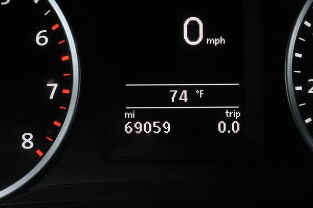 Used 2014 Volkswagen Tiguan R-Line FWD image 37