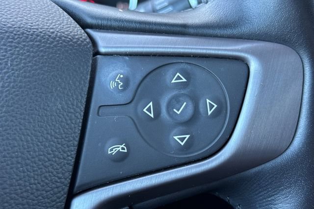 Used 2022 GMC Acadia AT4 w/ Technology Package image 40