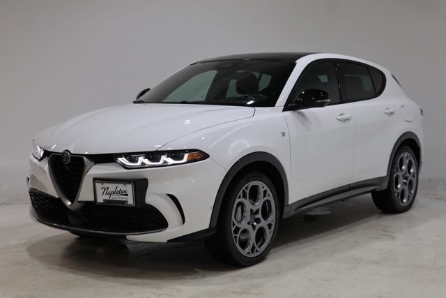 Used 2024 Alfa Romeo Tonale Ti AWD/4WD image 3
