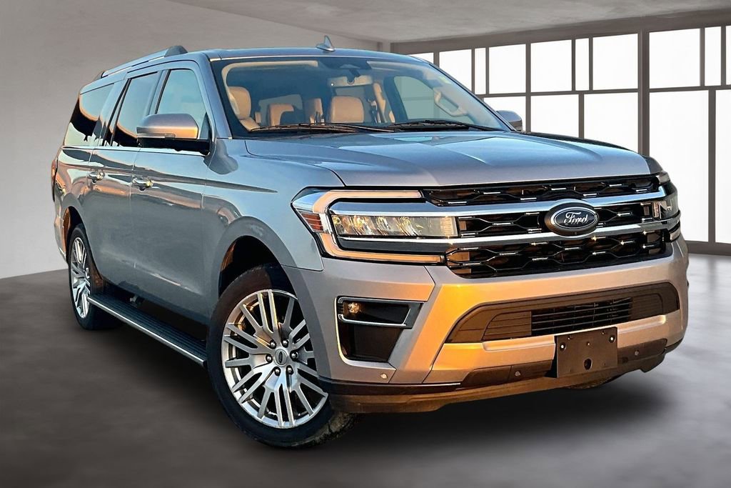 Used 2024 Ford Expedition Max Limited image 3