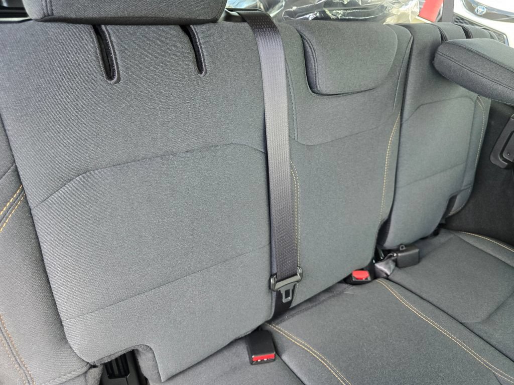 Used 2024 Jeep Wrangler Unlimited Sport AWD/4WD image 22