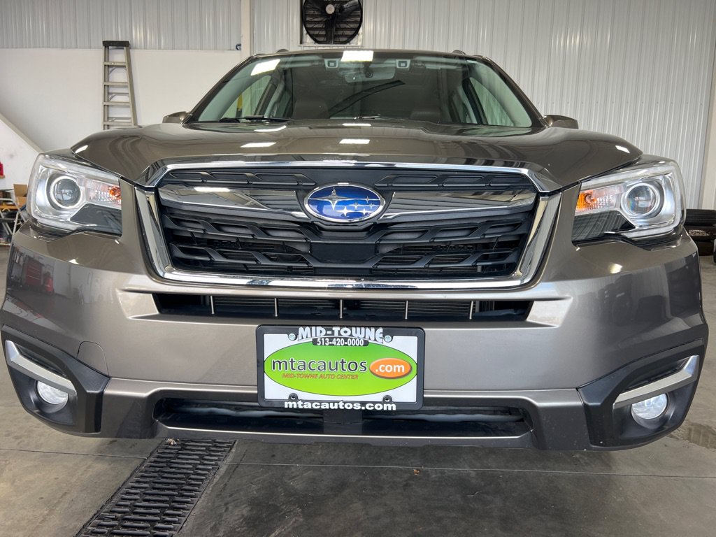 Used 2018 Subaru Forester 2.5i Touring AWD/4WD image 2