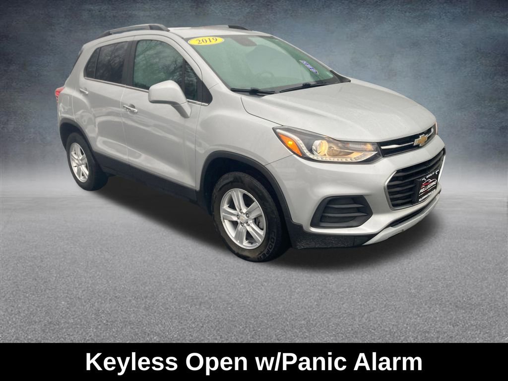Used 2019 Chevrolet Trax LT w/ LT Convenience Package image 9