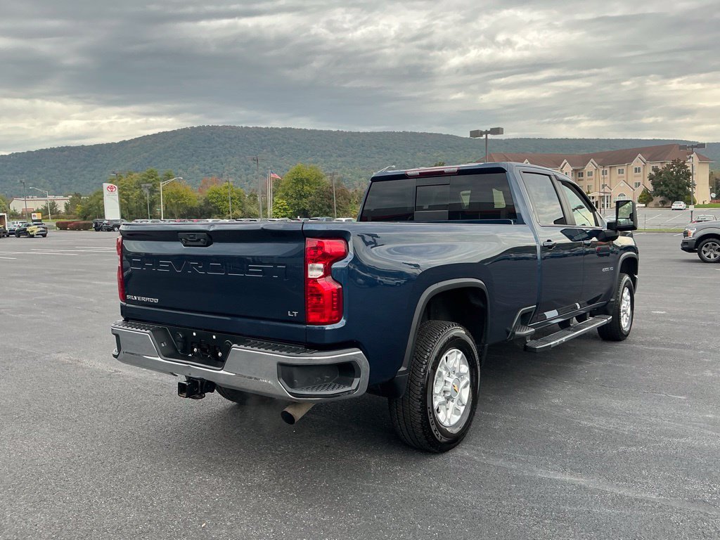 Used 2022 Chevrolet Silverado 2500 LT w/ Convenience Package AWD/4WD image 7