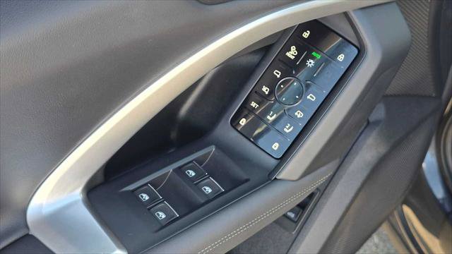 Used 2025 Audi Q5 Prestige AWD/4WD image 24