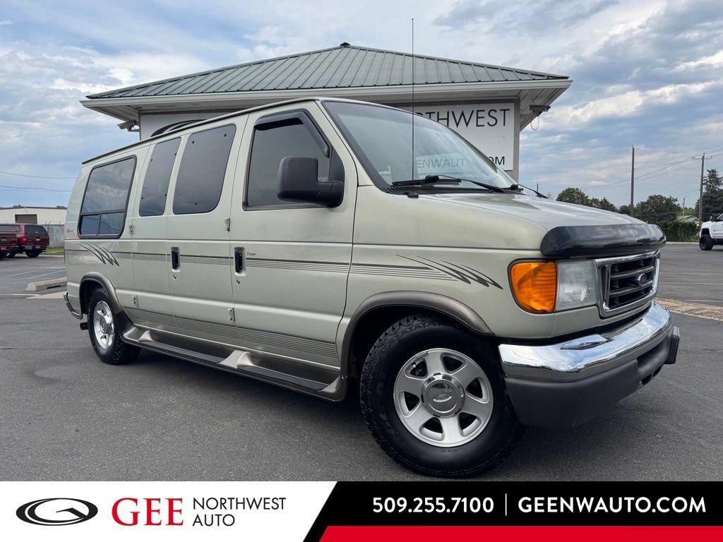 Used 2006 Ford E-150 and Econoline 150 RWD image 1