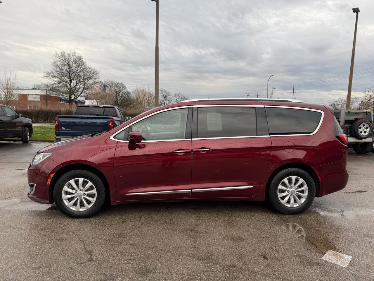 Used 2018 Chrysler Pacifica Touring-L Plus w/ Advanced Safetytec Group image 6