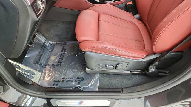 Used 2025 BMW X4 M40i AWD/4WD image 35