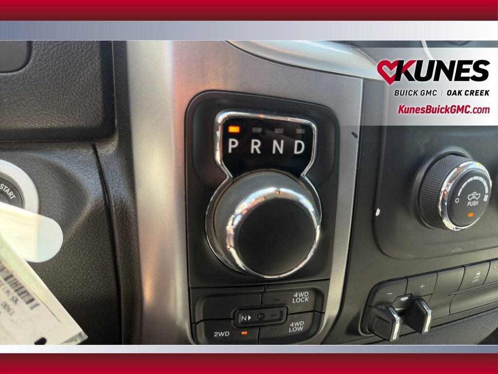 Used 2022 RAM 1500 Classic SLT AWD/4WD image 29