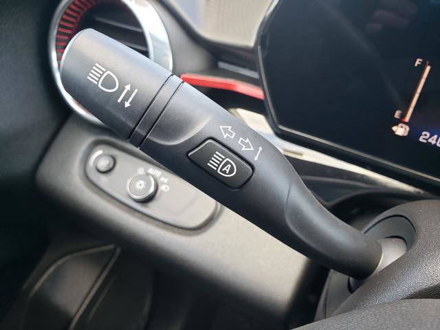 Used 2024 Chevrolet Trax RS w/ Driver Confidence Package image 27