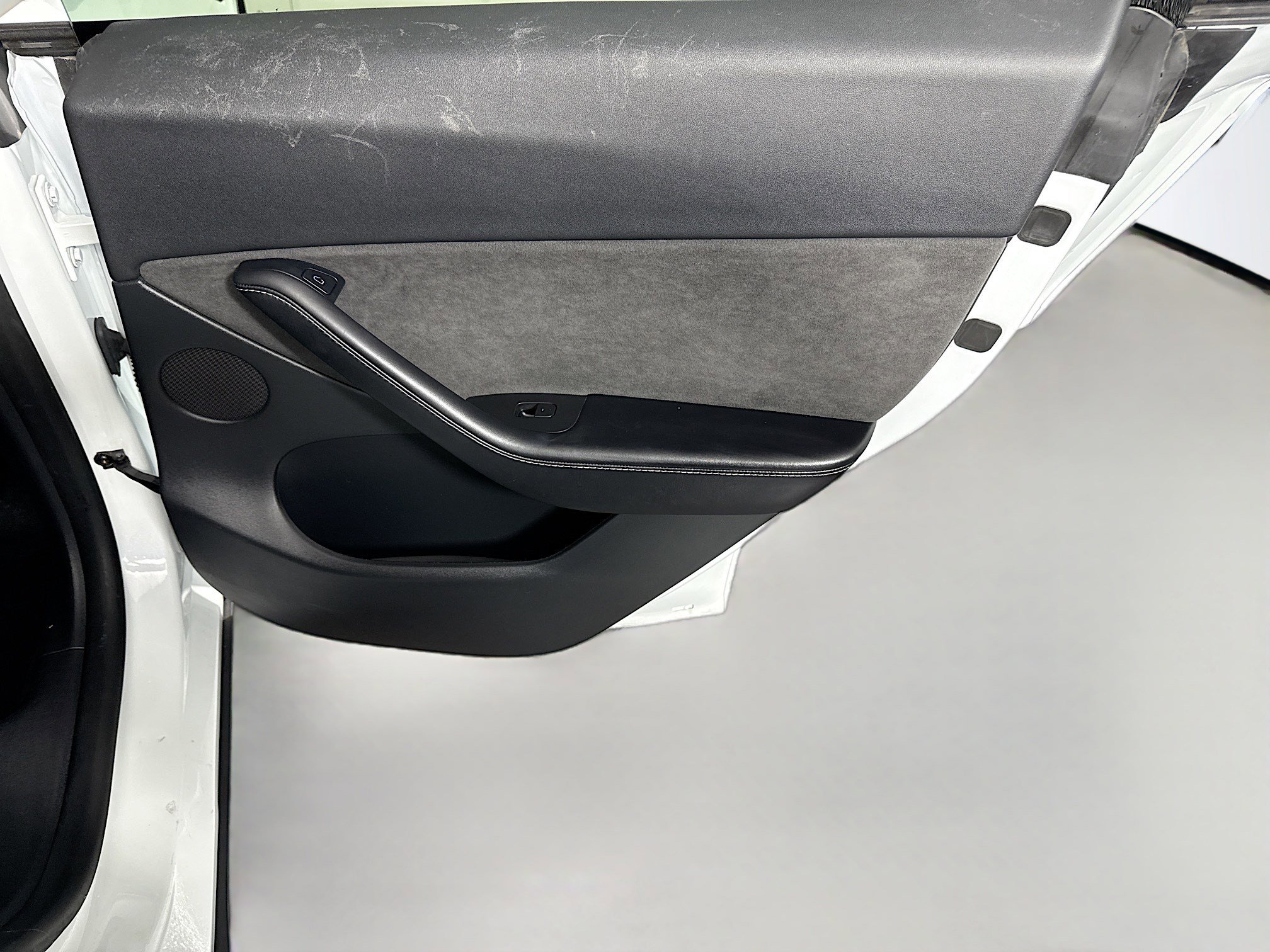 Used 2021 Tesla Model Y Long Range image 27