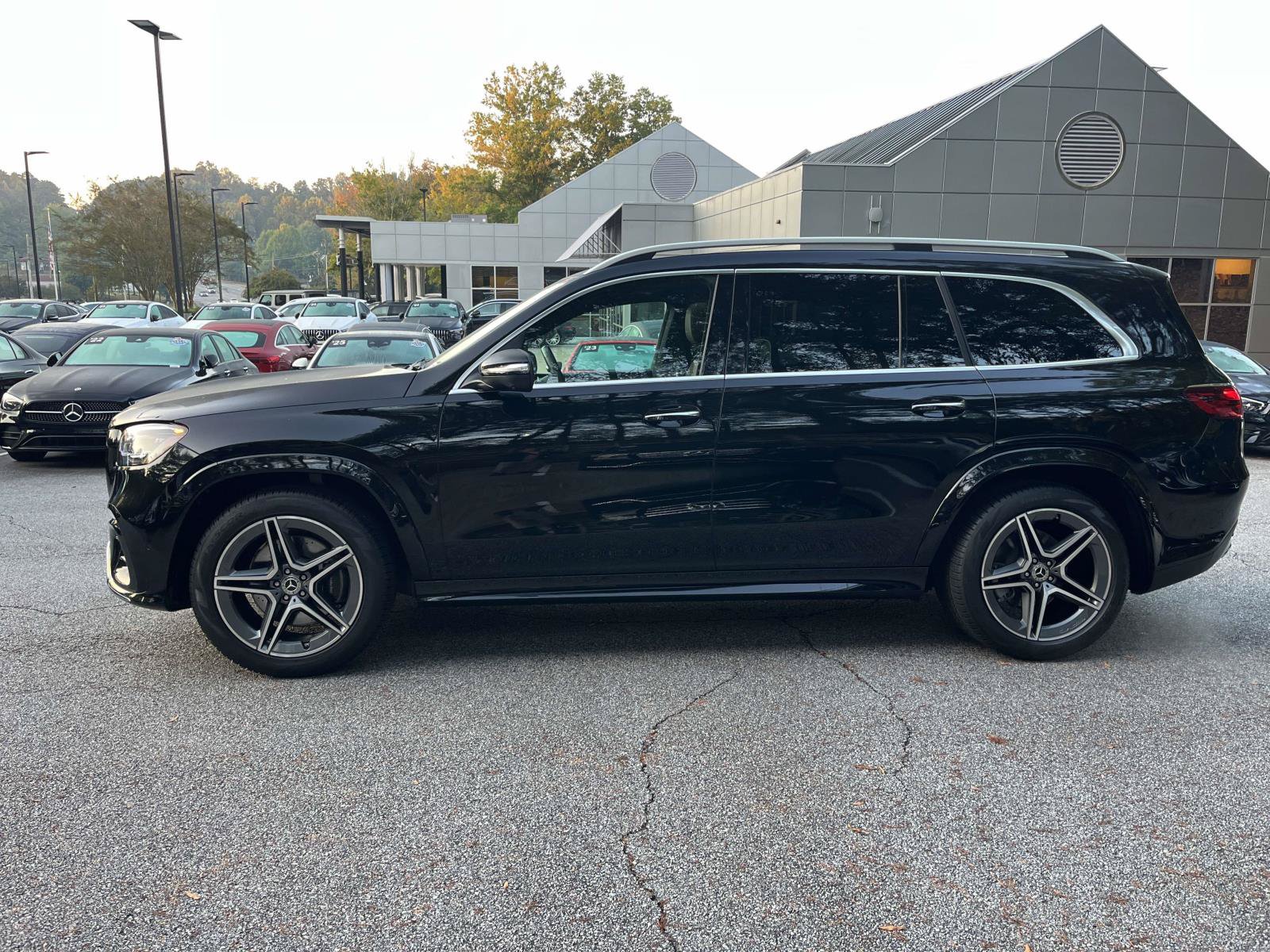 Certified 2024 Mercedes-Benz GLS 450 4MATIC image 17