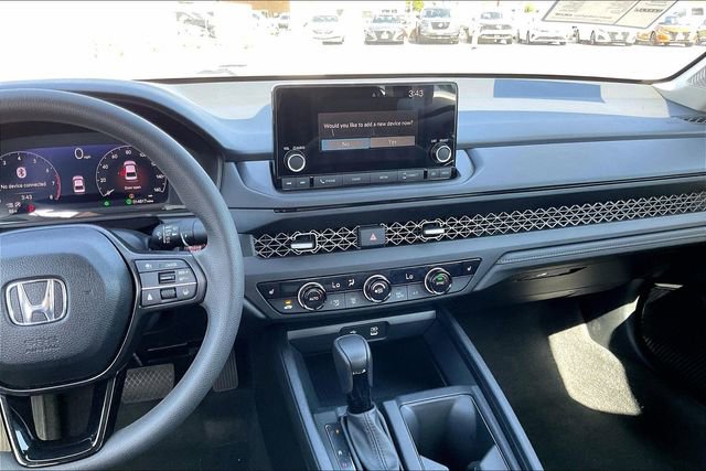 Used 2025 Honda Accord SE image 5