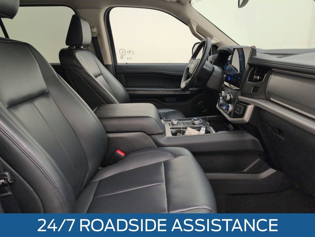 Certified 2024 Ford Expedition XLT image 18