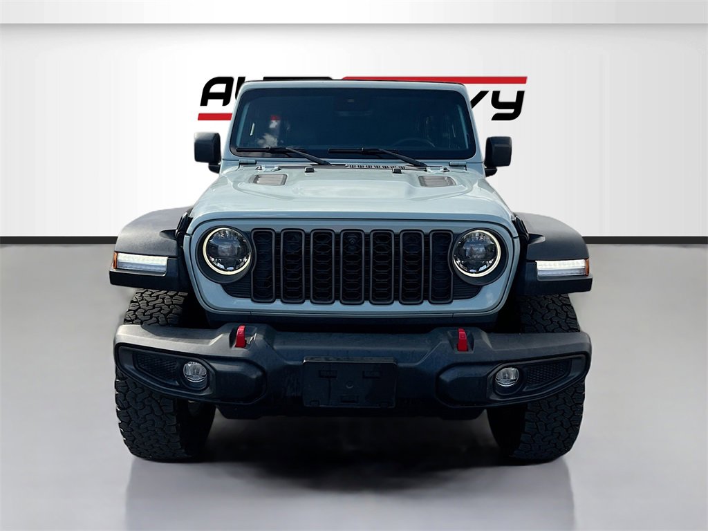 Used 2024 Jeep Wrangler Unlimited Rubicon w/ Technology Group image 2