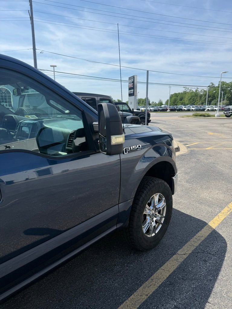 Used 2017 Ford F150 XLT w/ Equipment Group 302A Luxury AWD/4WD image 4