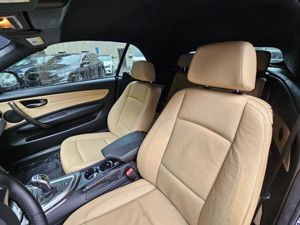 Used 2013 BMW 135i Convertible image 13