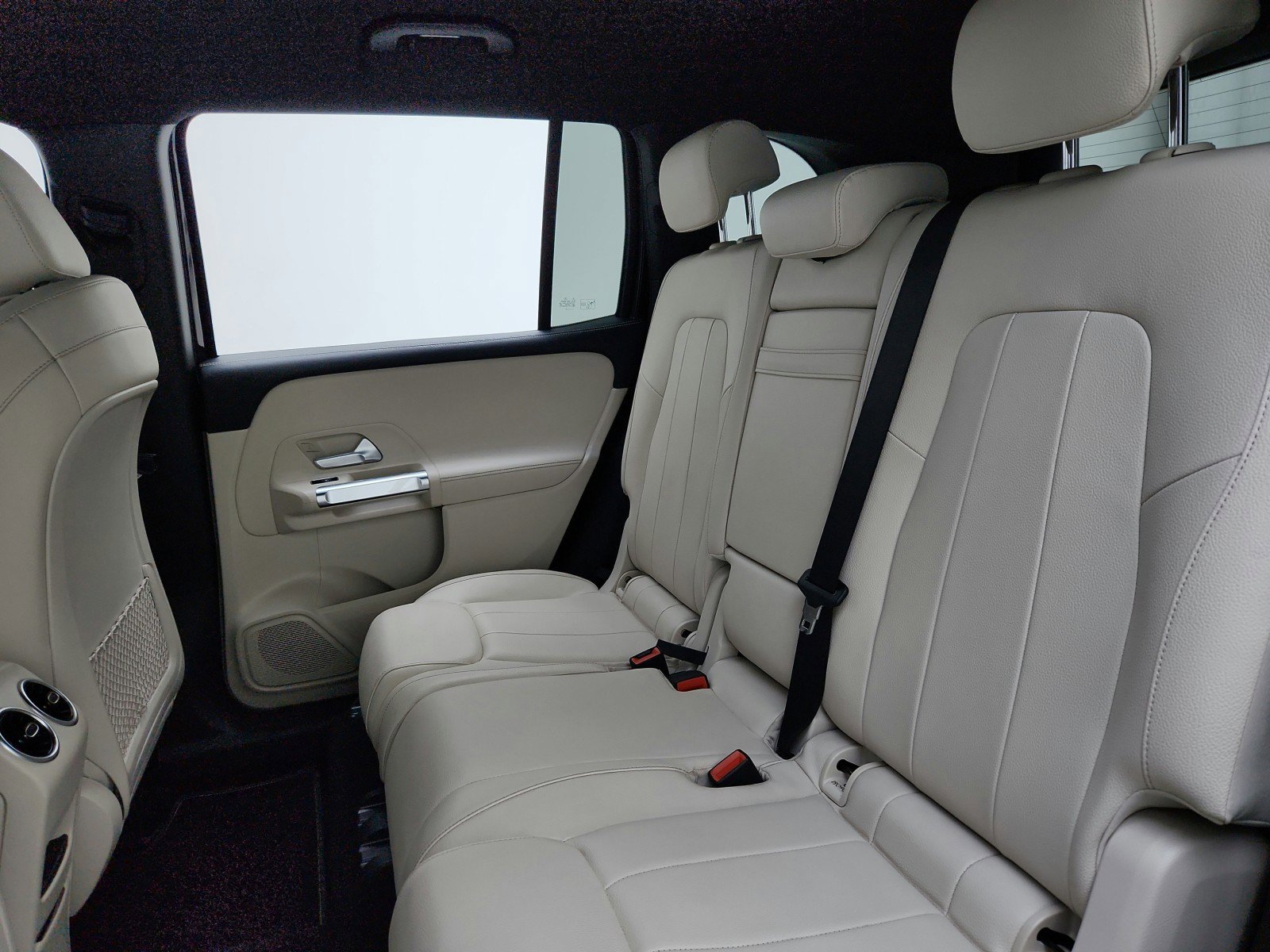 Certified 2021 Mercedes-Benz GLB 250 image 18