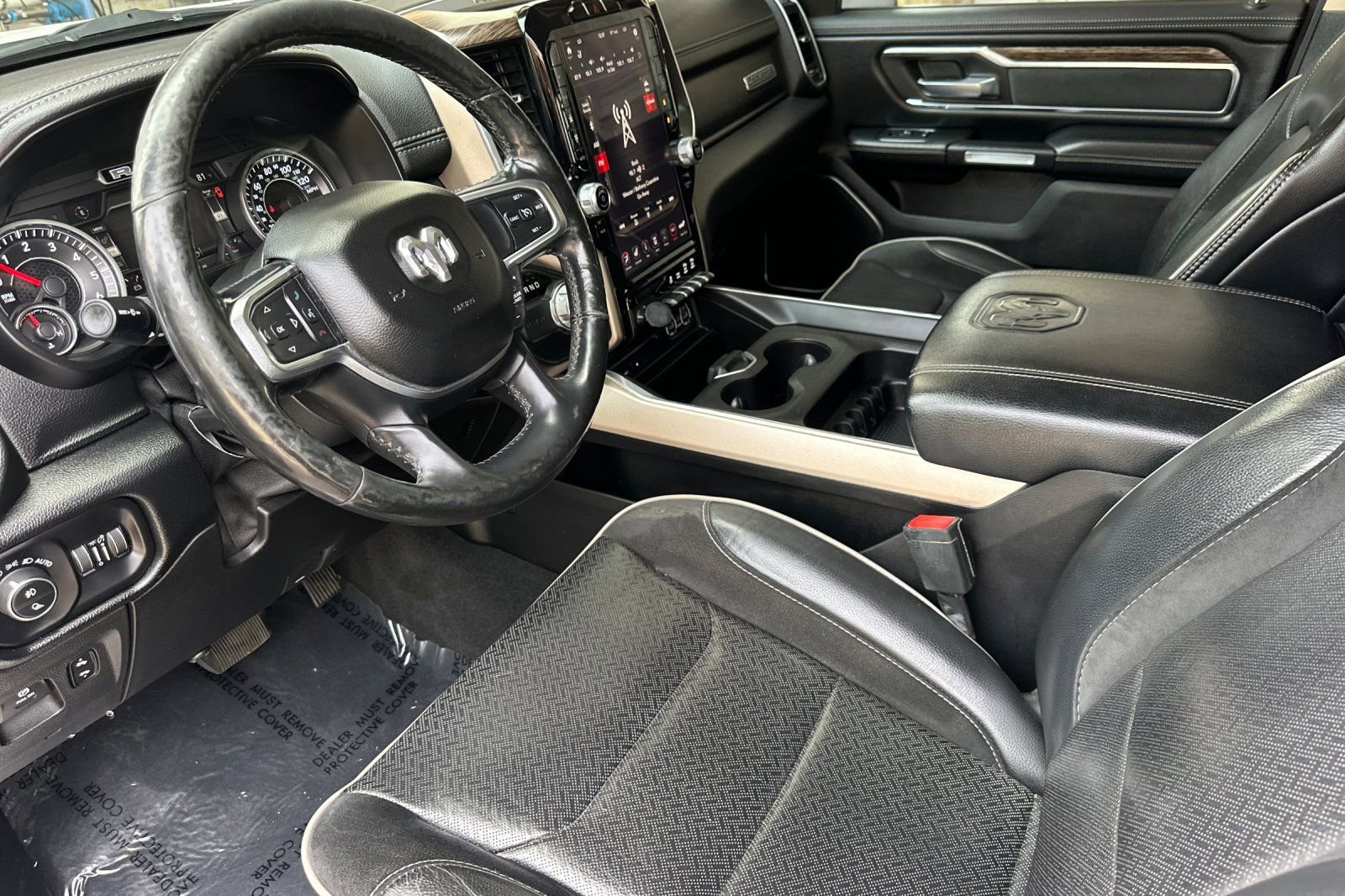 Used 2019 RAM 1500 Laramie RWD image 10
