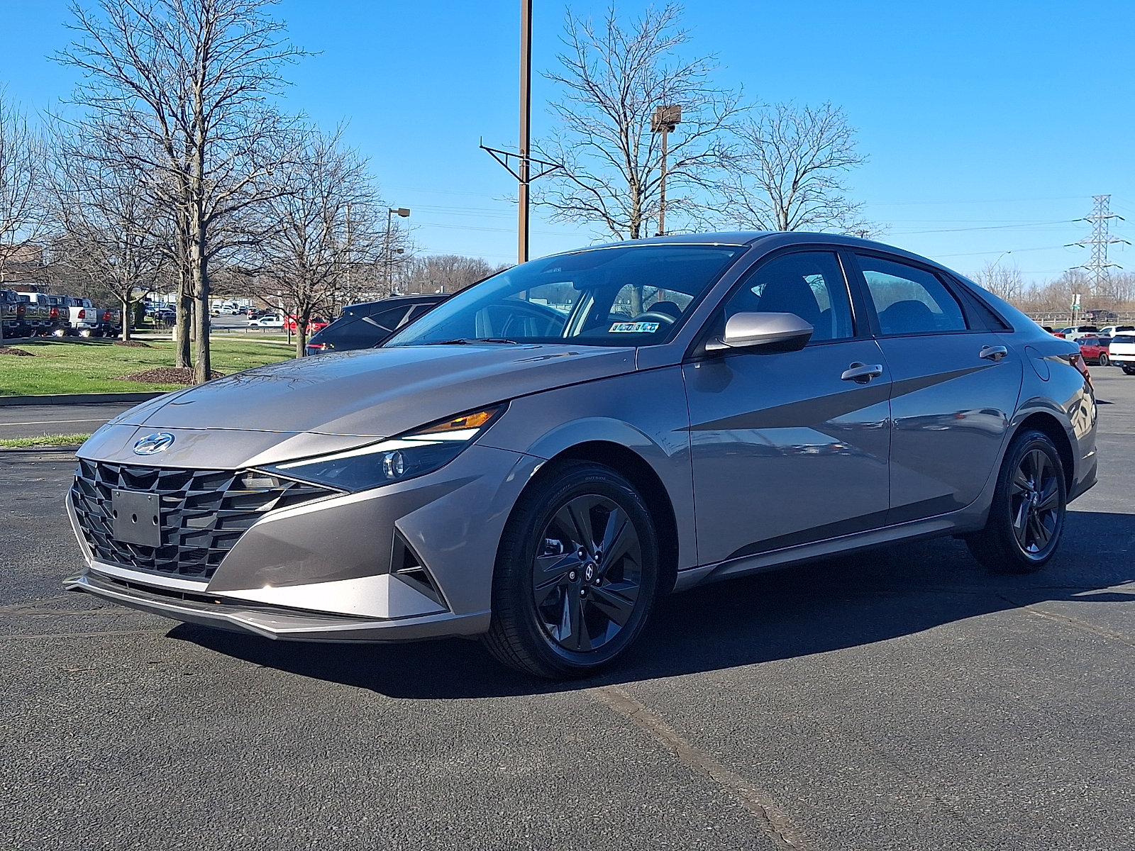 Used 2023 Hyundai Elantra SEL image 3