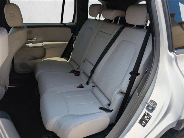 New 2026 Mercedes-Benz GLB 250 4MATIC image 14