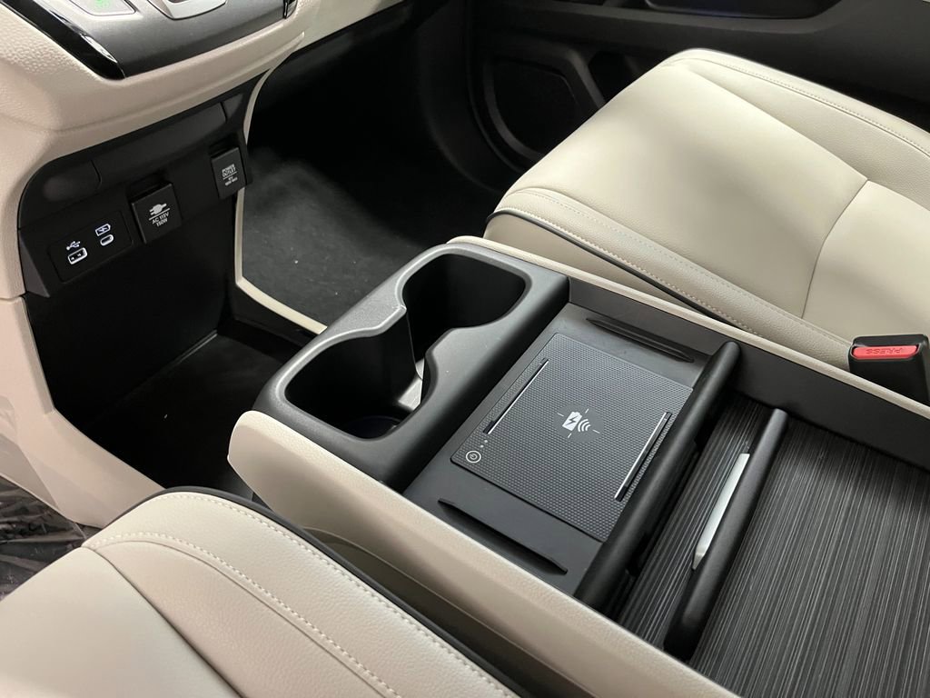 New 2026 Honda Odyssey Touring image 17