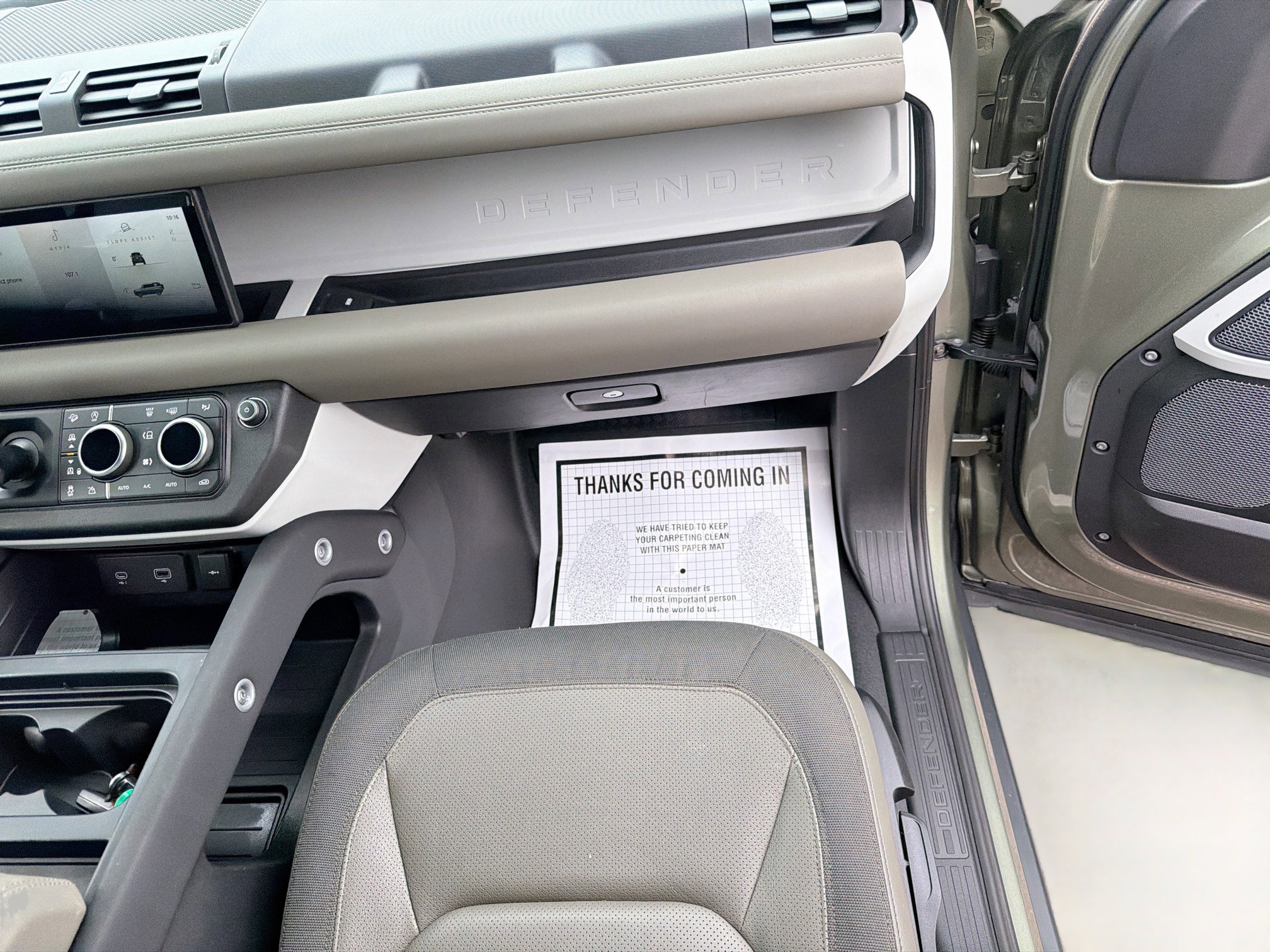 Used 2021 Land Rover Defender 110 S image 17