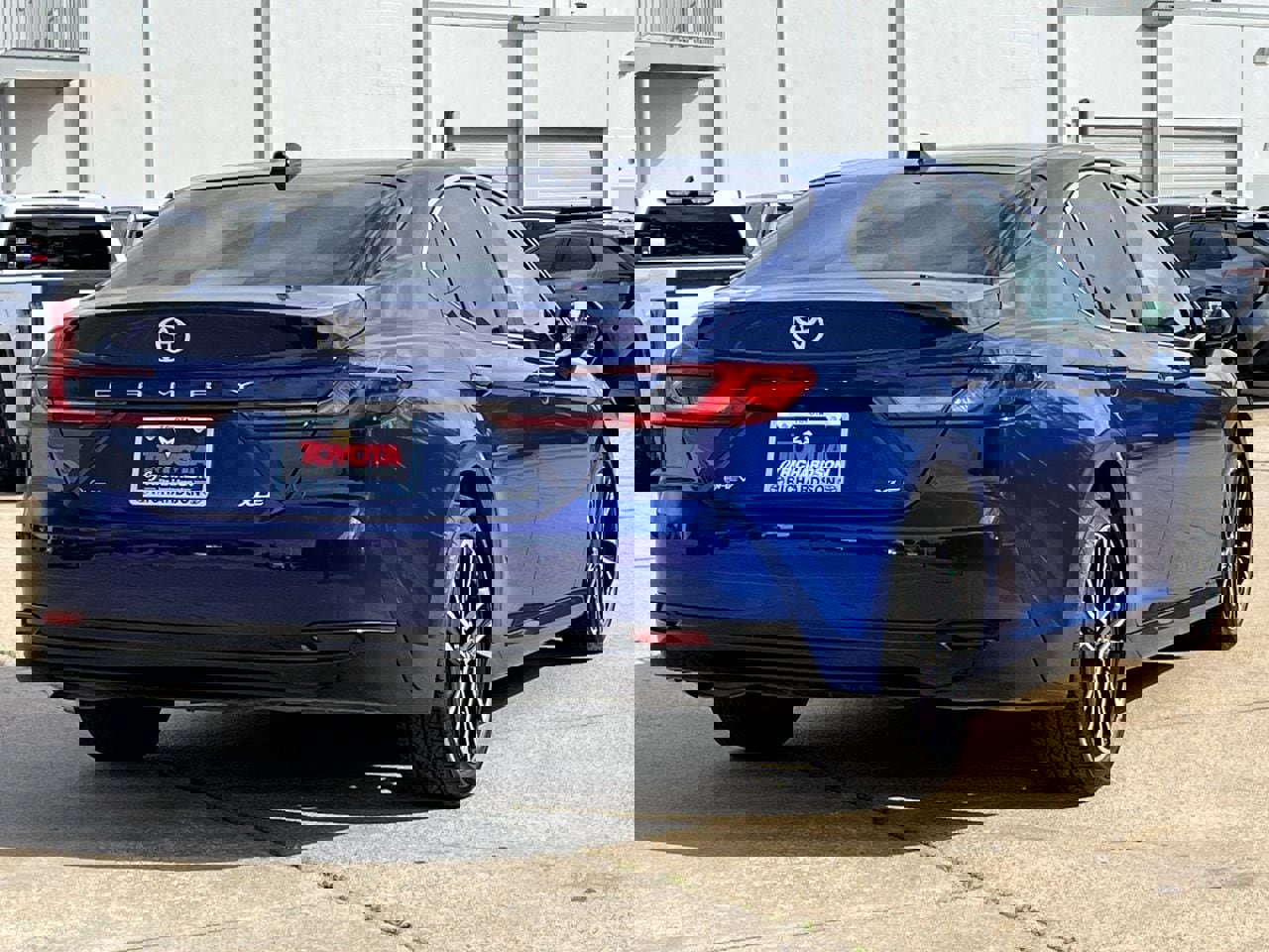 Used 2025 Toyota Camry XLE w/ Premium Package image 4