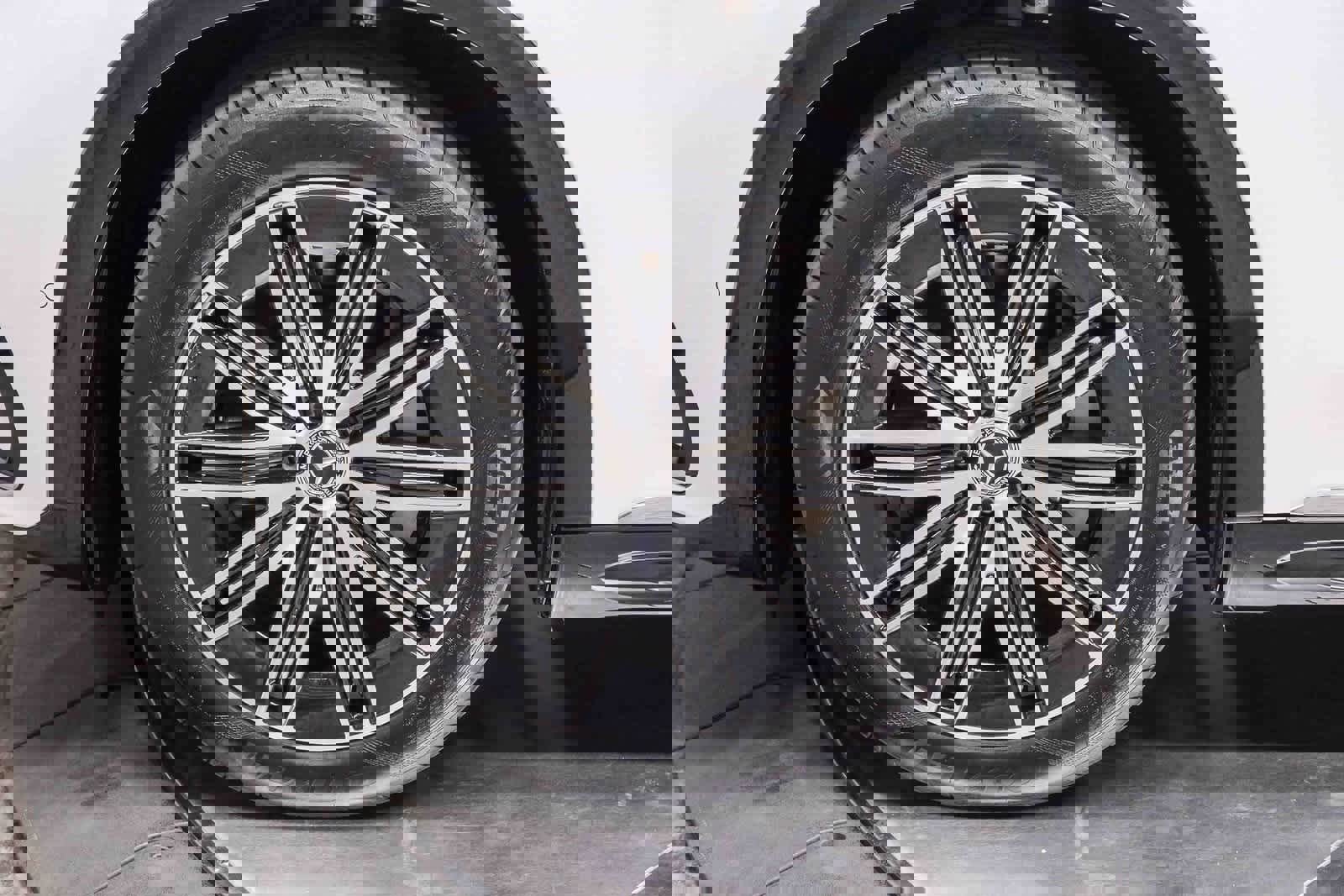 Certified 2023 Mercedes-Benz EQS 580 4MATIC SUV image 10