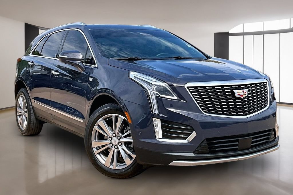 Used 2025 Cadillac XT5 Premium Luxury w/ Technology Package AWD/4WD image 11