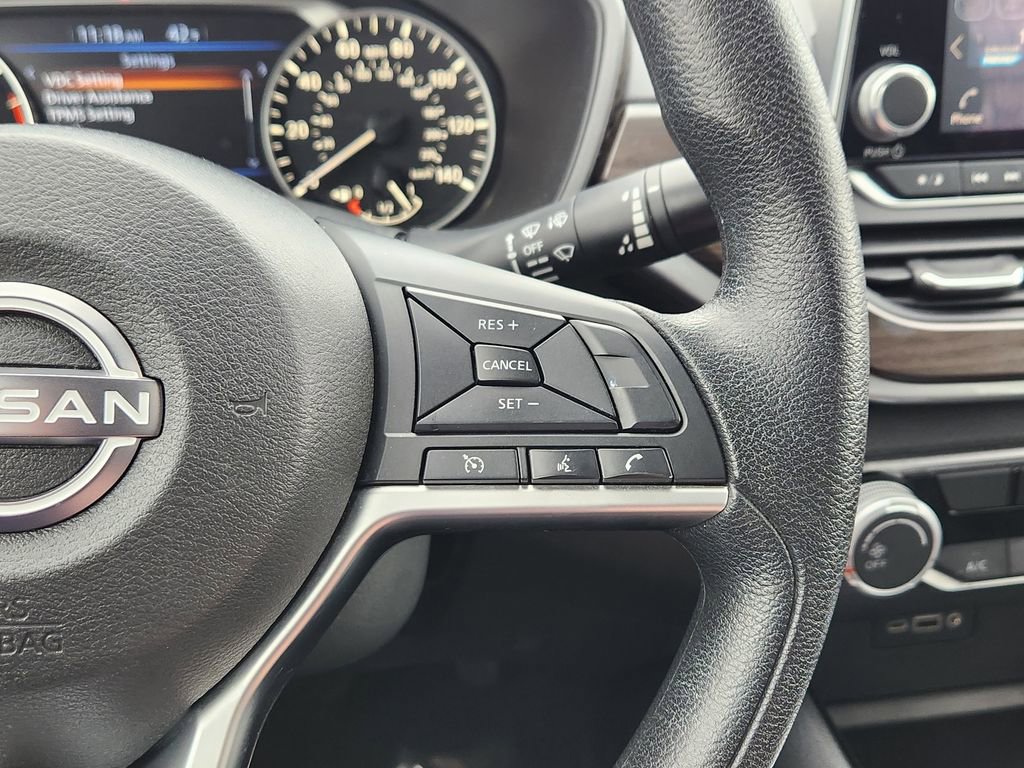 Used 2024 Nissan Altima 2.5 SV image 17