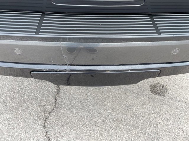 Used 2021 Ford Expedition Limited image 11