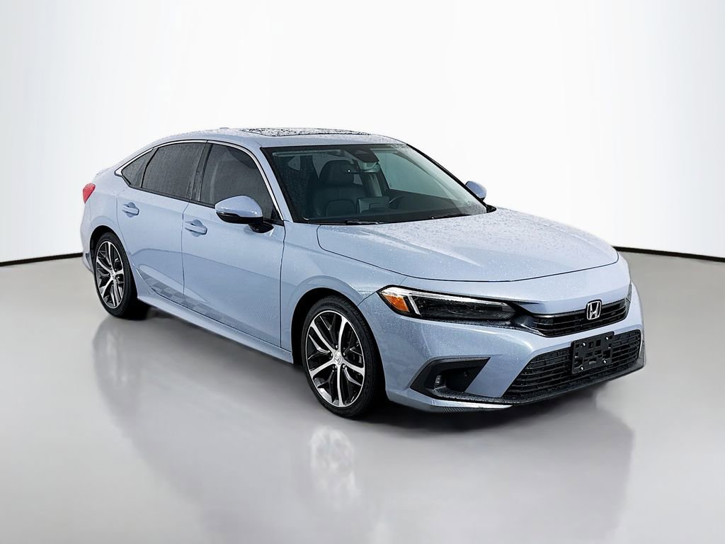 Used 2023 Honda Civic Touring image 3