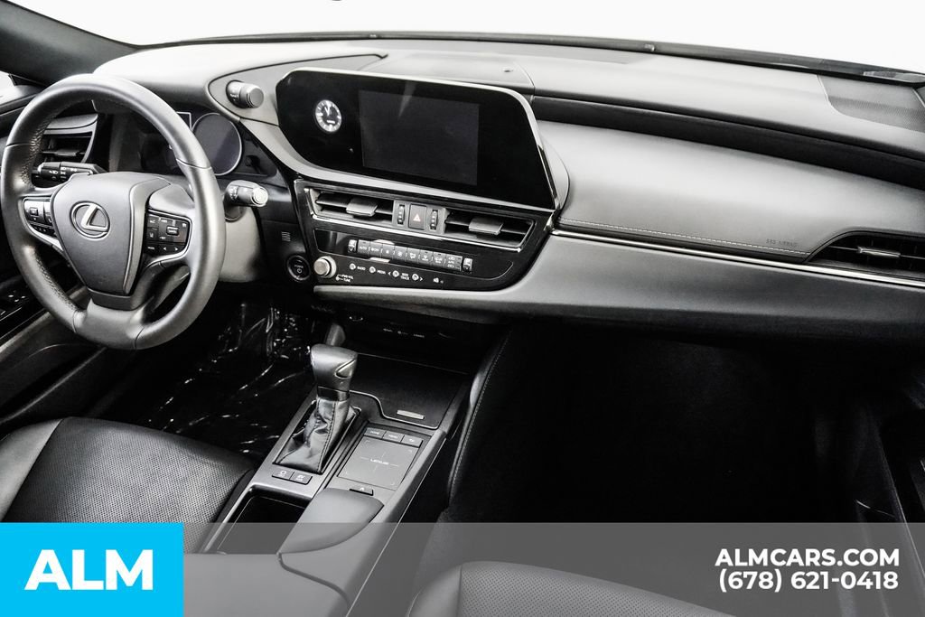 Used 2022 Lexus ES 300h w/ Accessory Package image 23