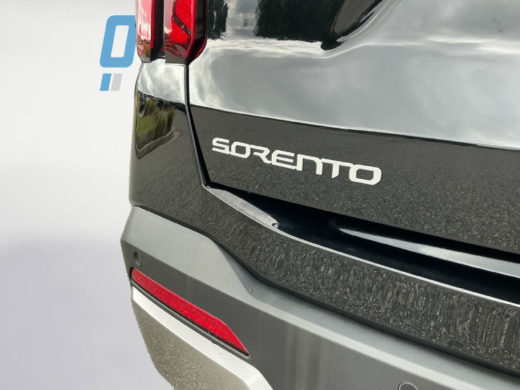 Used 2024 Kia Sorento S AWD/4WD image 23