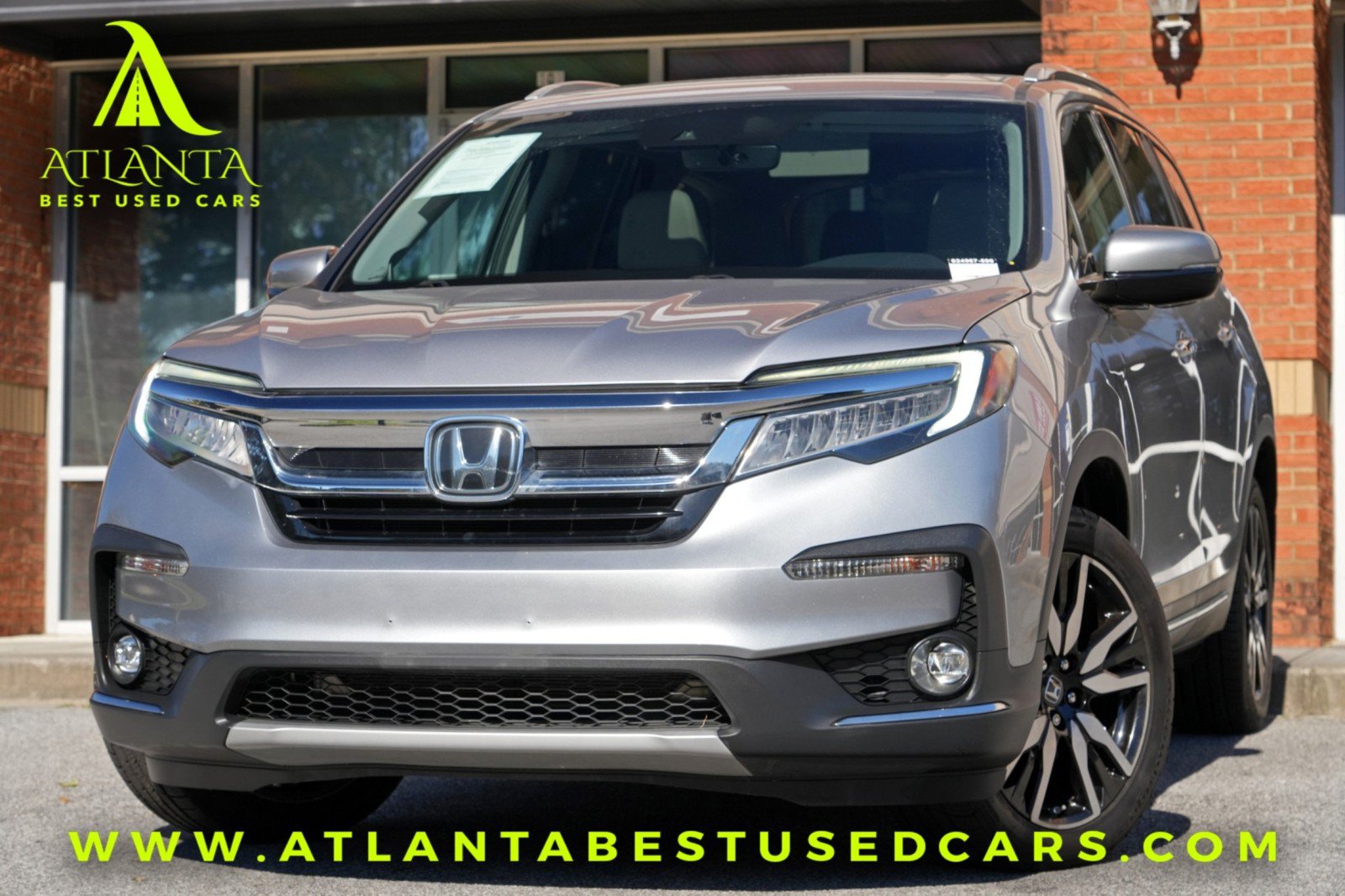 Used 2020 Honda Pilot Touring image 1