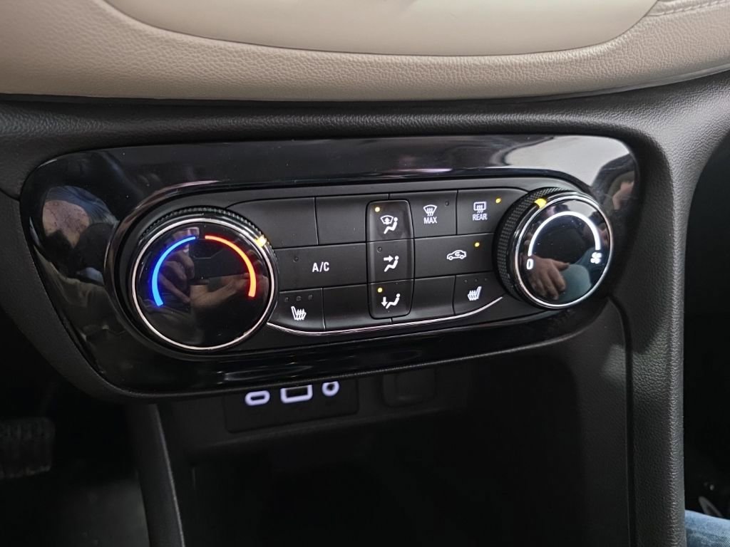 Used 2020 Buick Encore GX Preferred w/ Cold Weather Comfort Package image 20