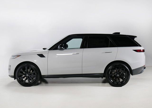 New 2025 Land Rover Range Rover Sport SE image 6