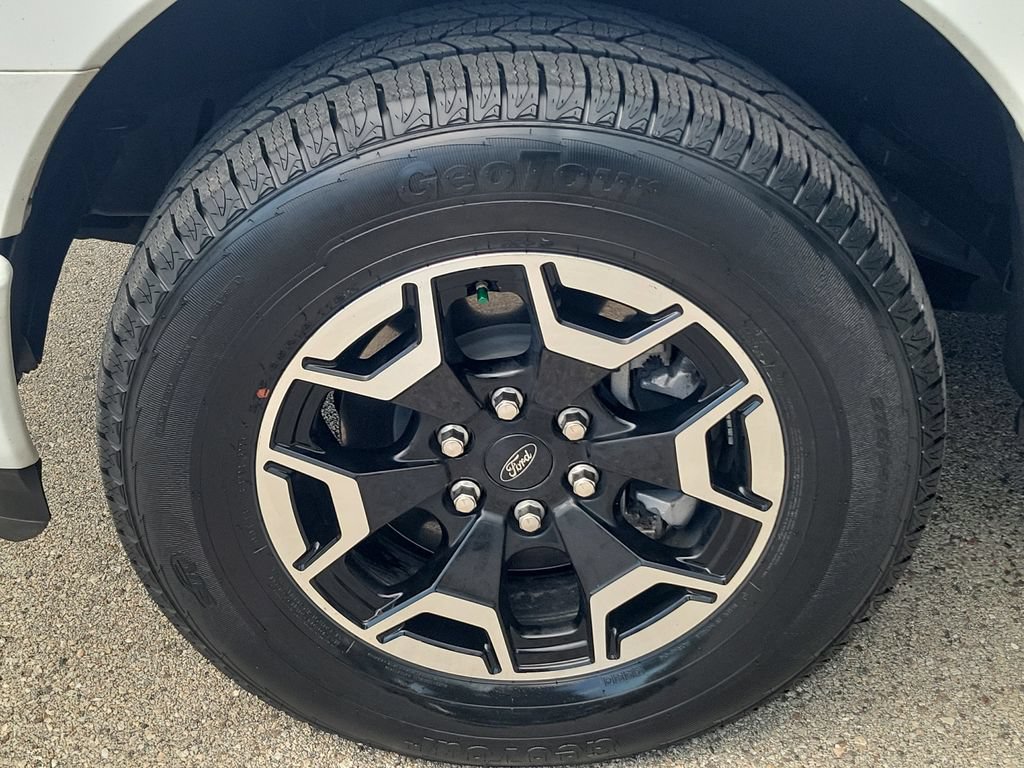 Used 2023 Ford F150 Lightning XLT AWD/4WD image 7