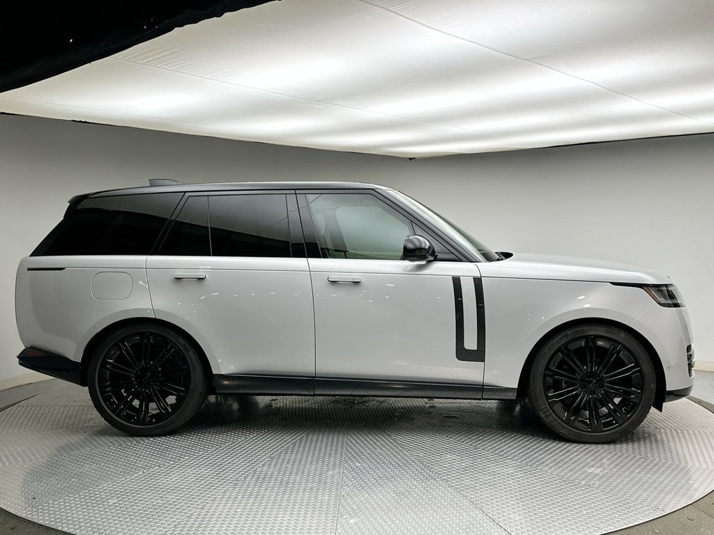 Certified 2026 Land Rover Range Rover SE AWD/4WD image 14