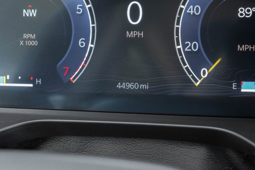 Used 2022 Jeep Grand Cherokee Laredo w/ Luxury Tech Group I image 3