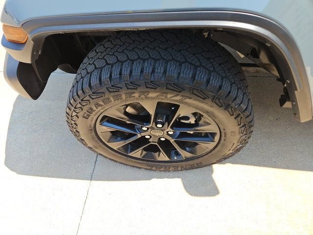 Used 2025 Jeep Gladiator Sport image 20